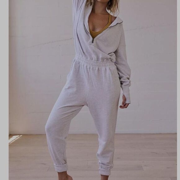 Free People Training Day Jumpsuit Size Large NWT - Picture 1 of 6